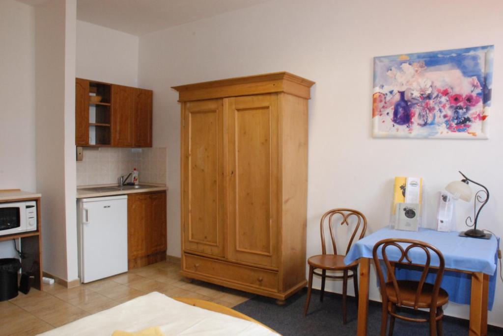 Hotel U Ruze Slavonice Room photo